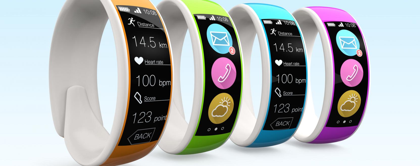 Egyre n&eacute;pszerűbbek az okos&oacute;r&aacute;k &eacute;s az aktivit&aacute;sm&eacute;rők