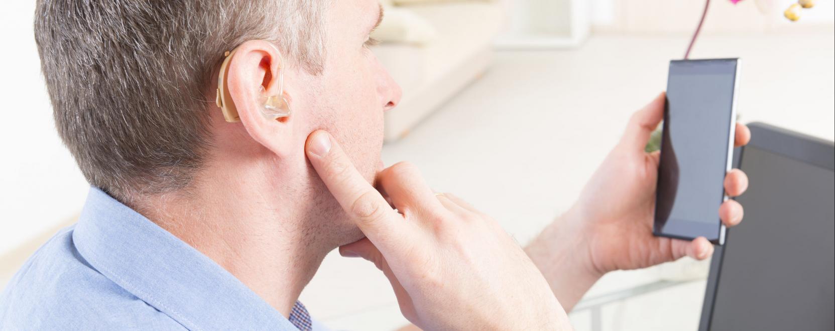 Okosmegoldások segíthetik a hallássérülteket