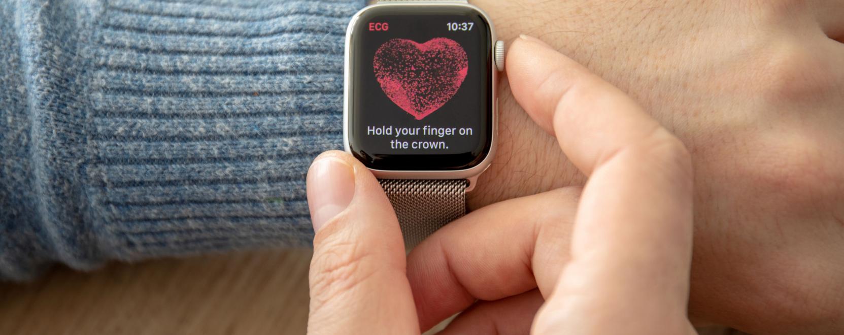 M&aacute;r Eur&oacute;p&aacute;ban is el&eacute;rhető az Apple Watch EKG funkci&oacute;ja
