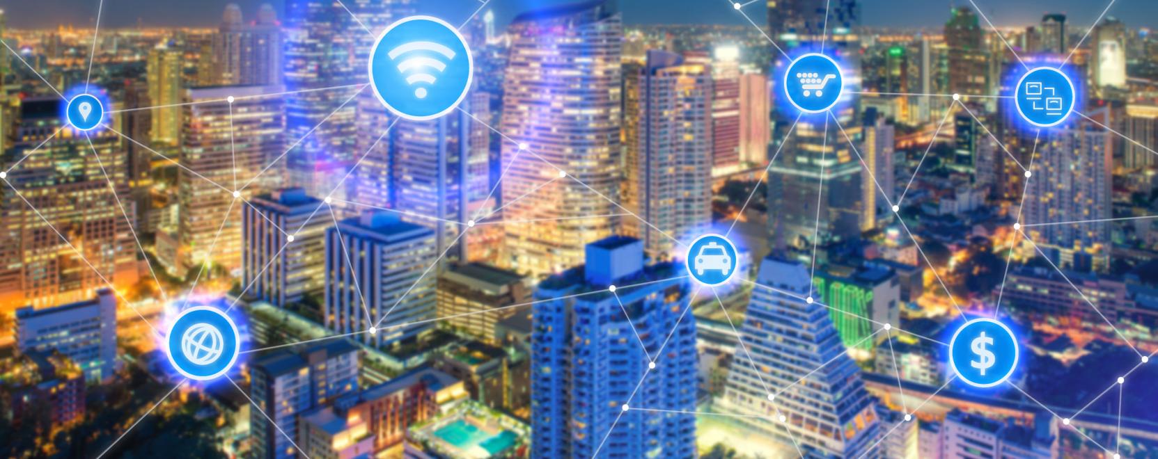 Adat&ouml;z&ouml;n: p&aacute;rhuzamok a c&eacute;gek &eacute;s az okosv&aacute;rosok k&ouml;z&ouml;tt