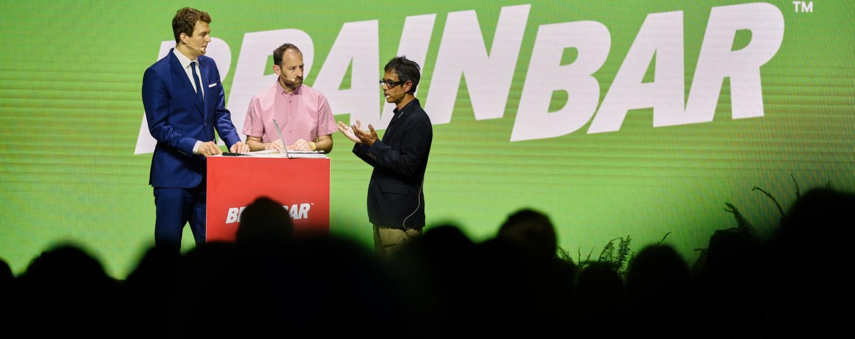 A Vodafone &eacute;s a Brain Bar teret ad a fiatal tehets&eacute;geknek