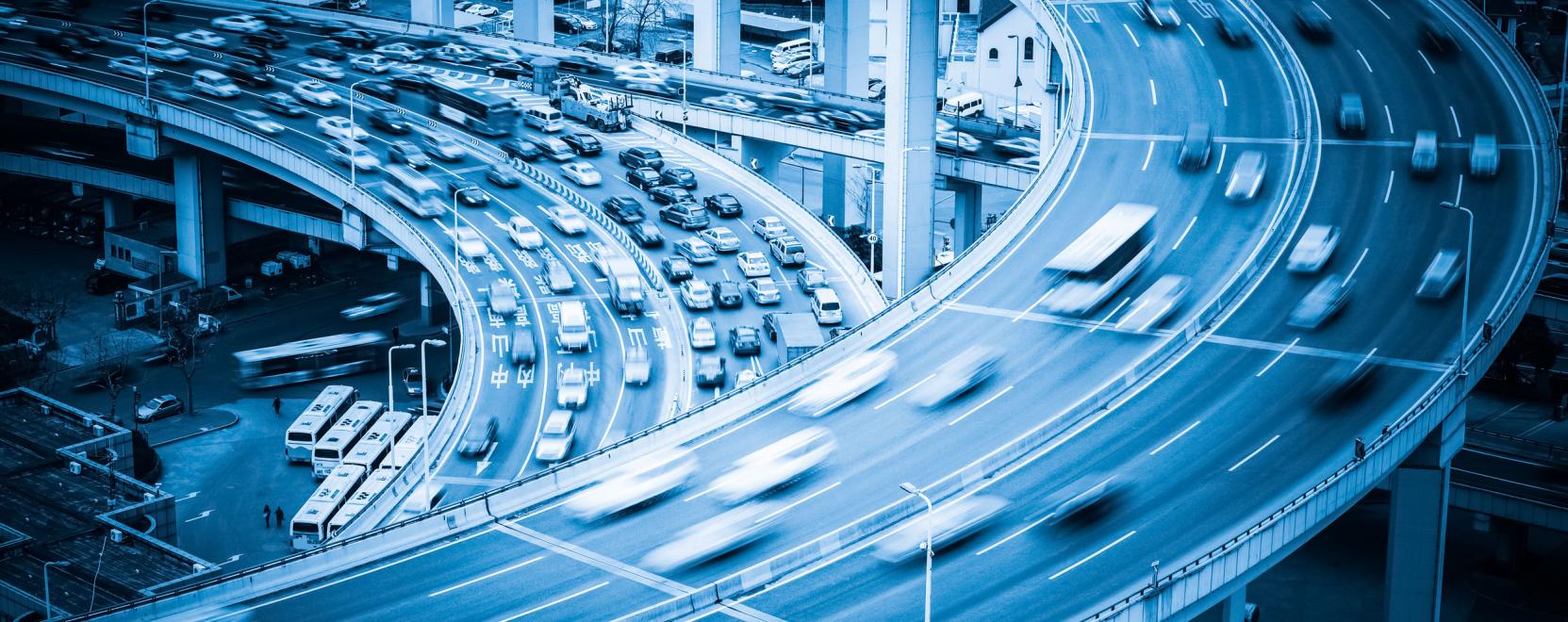 &Uacute;j partnerekkel bőv&uuml;l a Softbank &eacute;s a Toyota programja