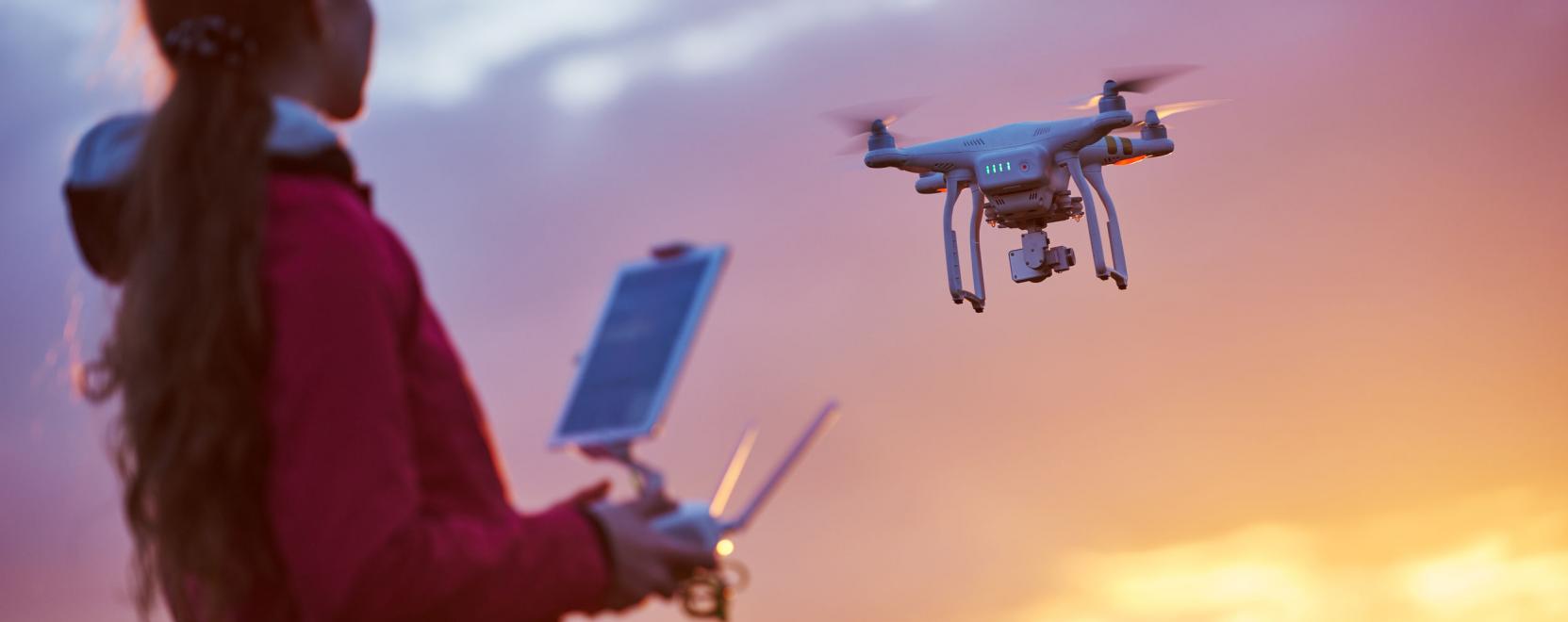 Tudjon meg m&eacute;g t&ouml;bbet a v&aacute;rhat&oacute; dr&oacute;nszab&aacute;lyoz&aacute;sr&oacute;l!