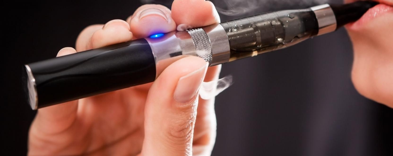 Ki gondoln&aacute;, hogy m&aacute;r az elektromos cigaretta is okos lehet?