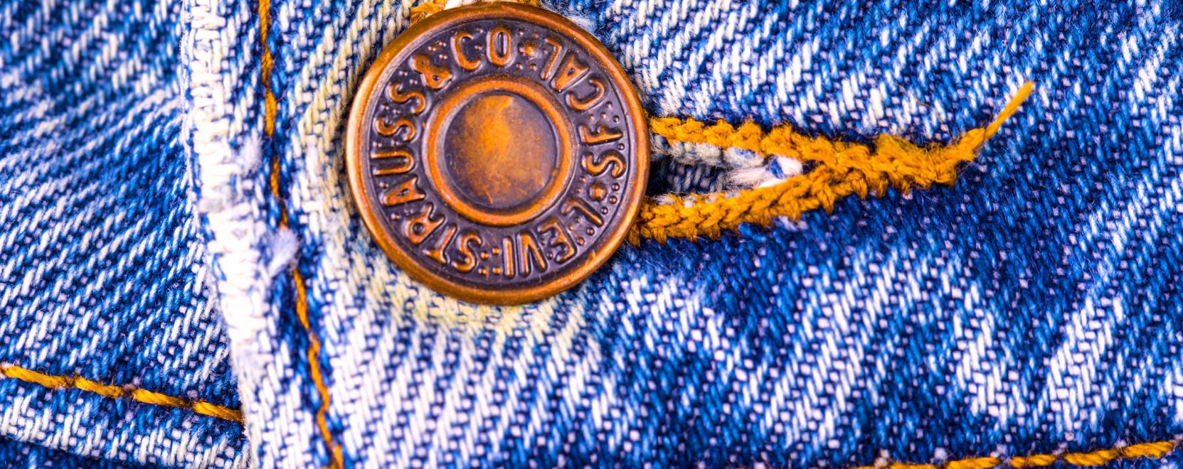 Csukl&oacute;b&oacute;l j&ouml;n az intelligens technol&oacute;gia