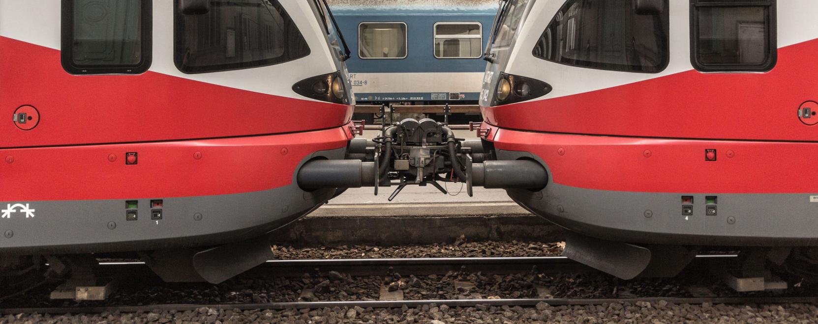 Egyre t&ouml;bb testkamera seg&iacute;ti a kalauzok munk&aacute;j&aacute;t