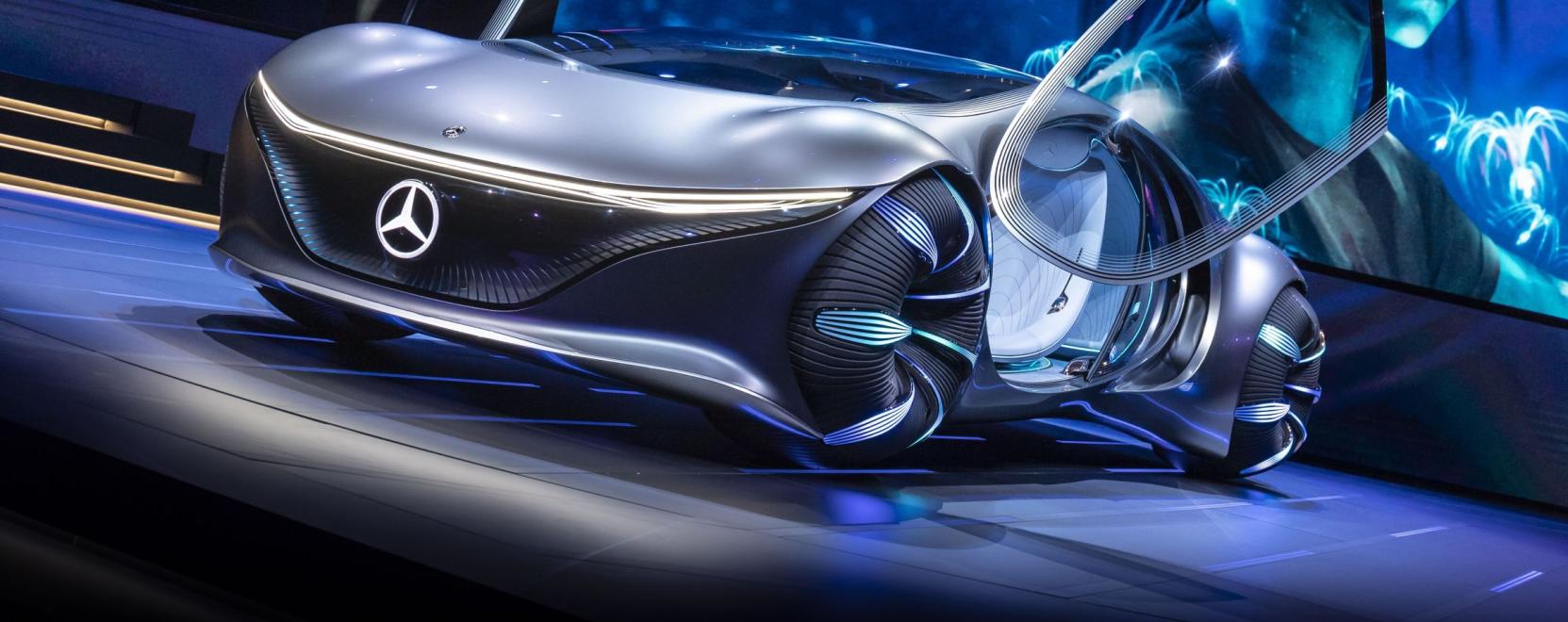 Az Avatar &aacute;ltal inspir&aacute;lt aut&oacute;t mutatott be a Mercedes-Benz