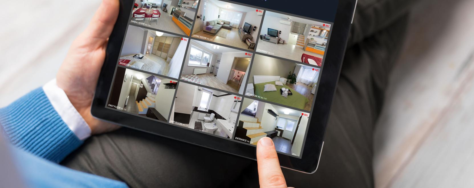 Kukkol&aacute;s &eacute;s adatlop&aacute;s: r&aacute;f&eacute;rne a r&aacute;ncfelvarr&aacute;s a kamer&aacute;kra