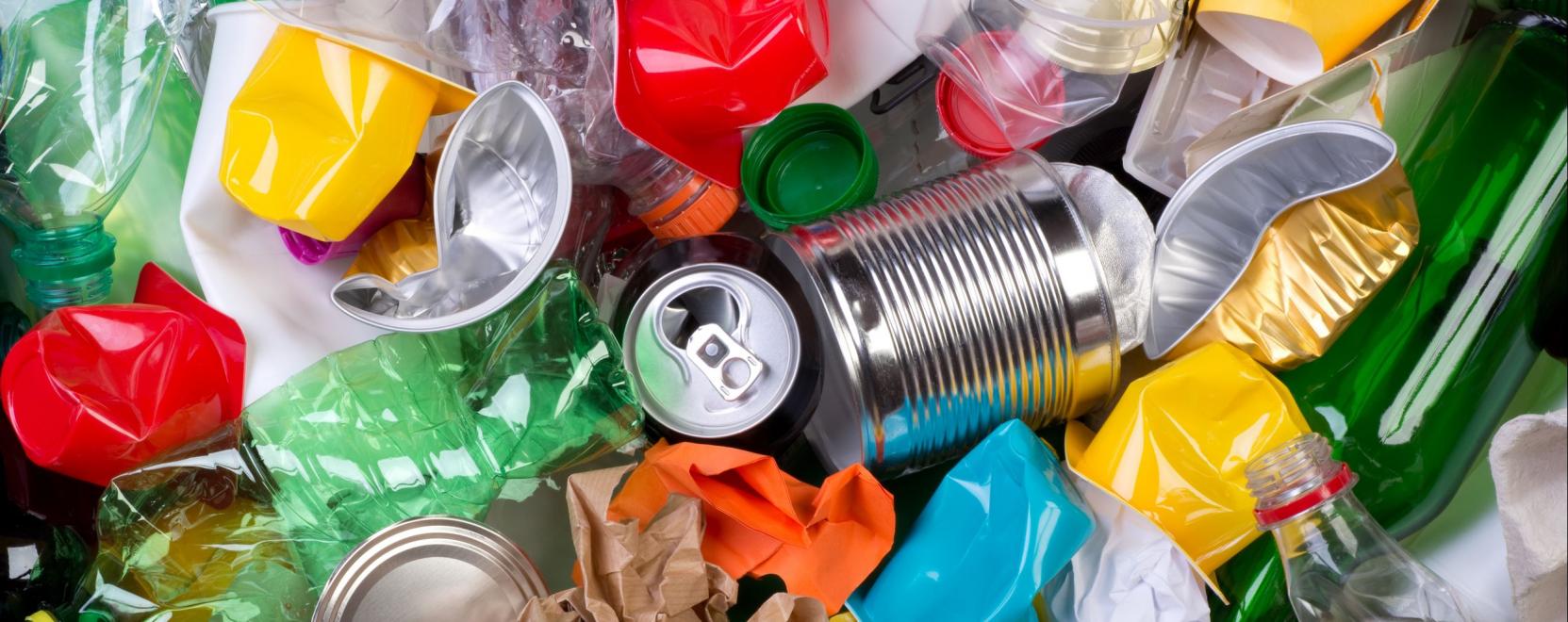 Intelligens megold&aacute;sok a nagyv&aacute;rosi szem&eacute;tprobl&eacute;m&aacute;ra