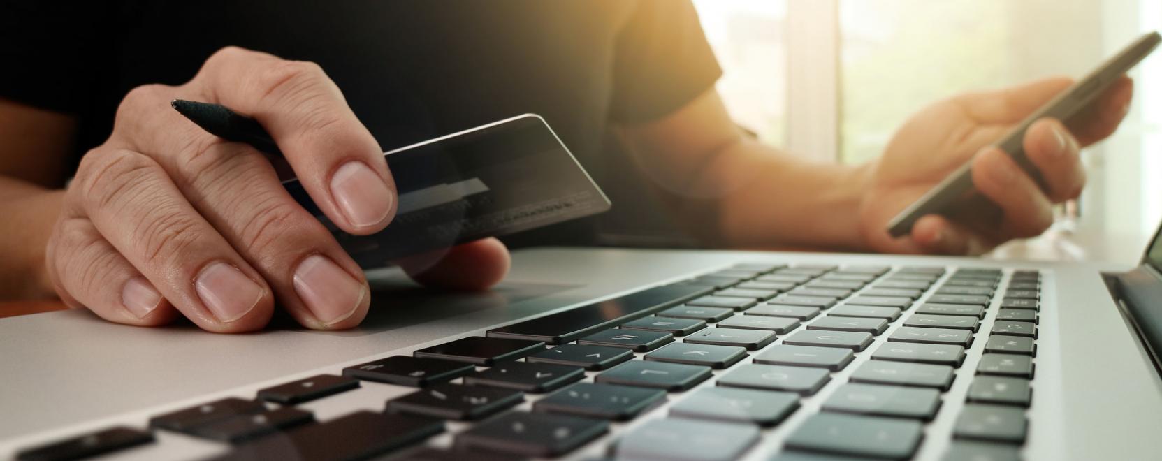 Azonnali utal&aacute;sok: megugorhat a kibert&aacute;mad&aacute;sok sz&aacute;ma