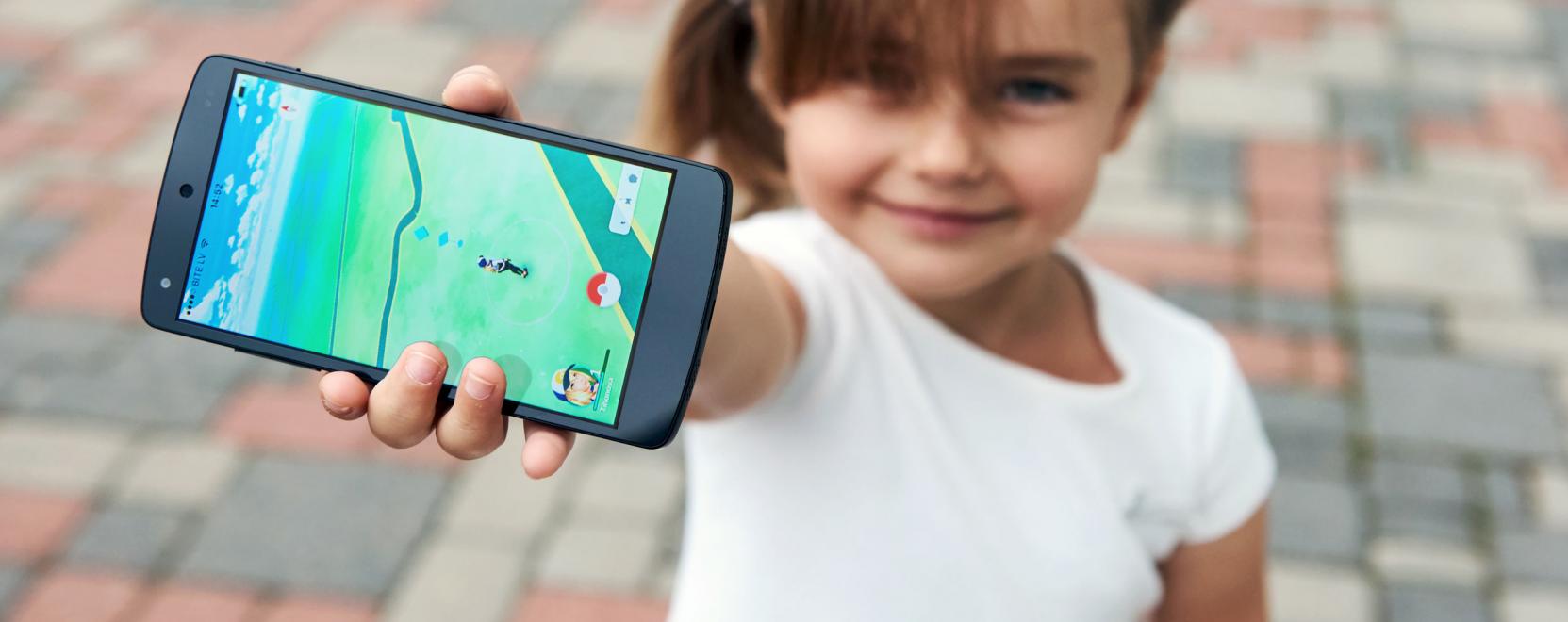 Digit&aacute;lis dilemm&aacute;k: neten l&oacute;gnak a legkisebbek is