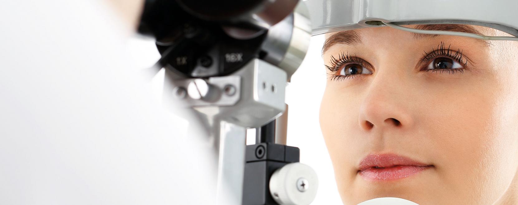 L&aacute;t&aacute;ss&eacute;r&uuml;lteket seg&iacute;tő szem&uuml;veget fejleszt a  GiveVision