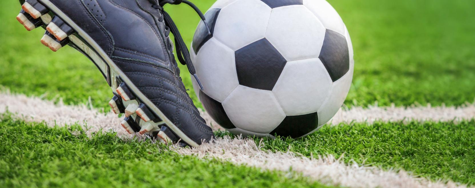 A focist&aacute;kat c&eacute;lozza meg az Adidas tech &uacute;jdons&aacute;ga