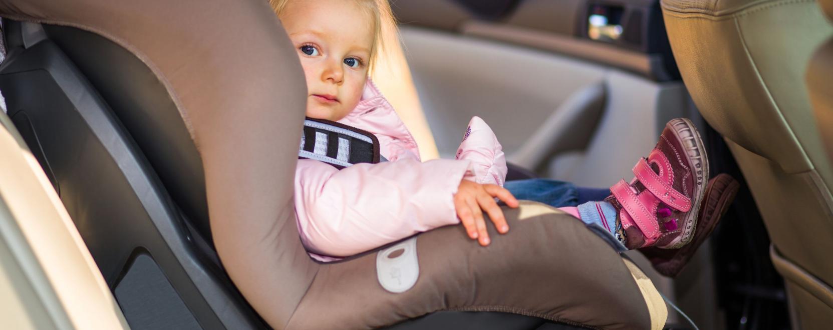 A feled&eacute;keny sz&uuml;lőket figyelmezteti az okosgyerek&uuml;l&eacute;s