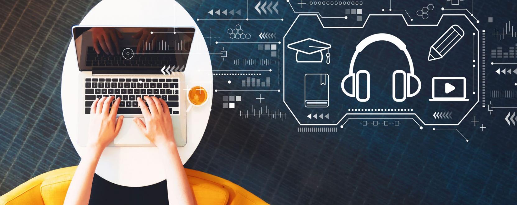 Robban&aacute;sszerű n&ouml;veked&eacute;s előtt a digit&aacute;lis k&eacute;pz&eacute;si szektor