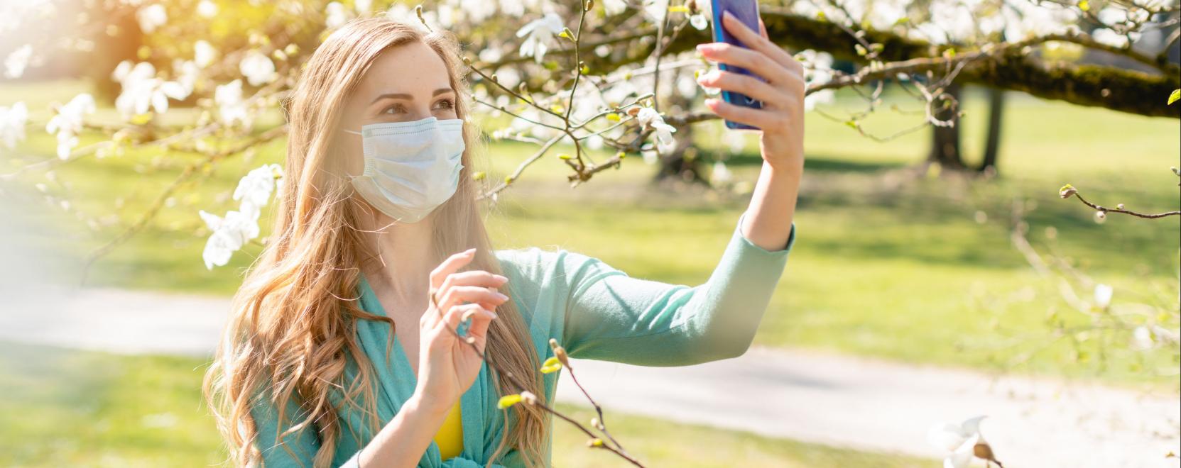 &Ouml;nfertőtlen&iacute;tő okosmaszk k&ouml;nny&iacute;ten&eacute; meg az arcfelismer&eacute;st