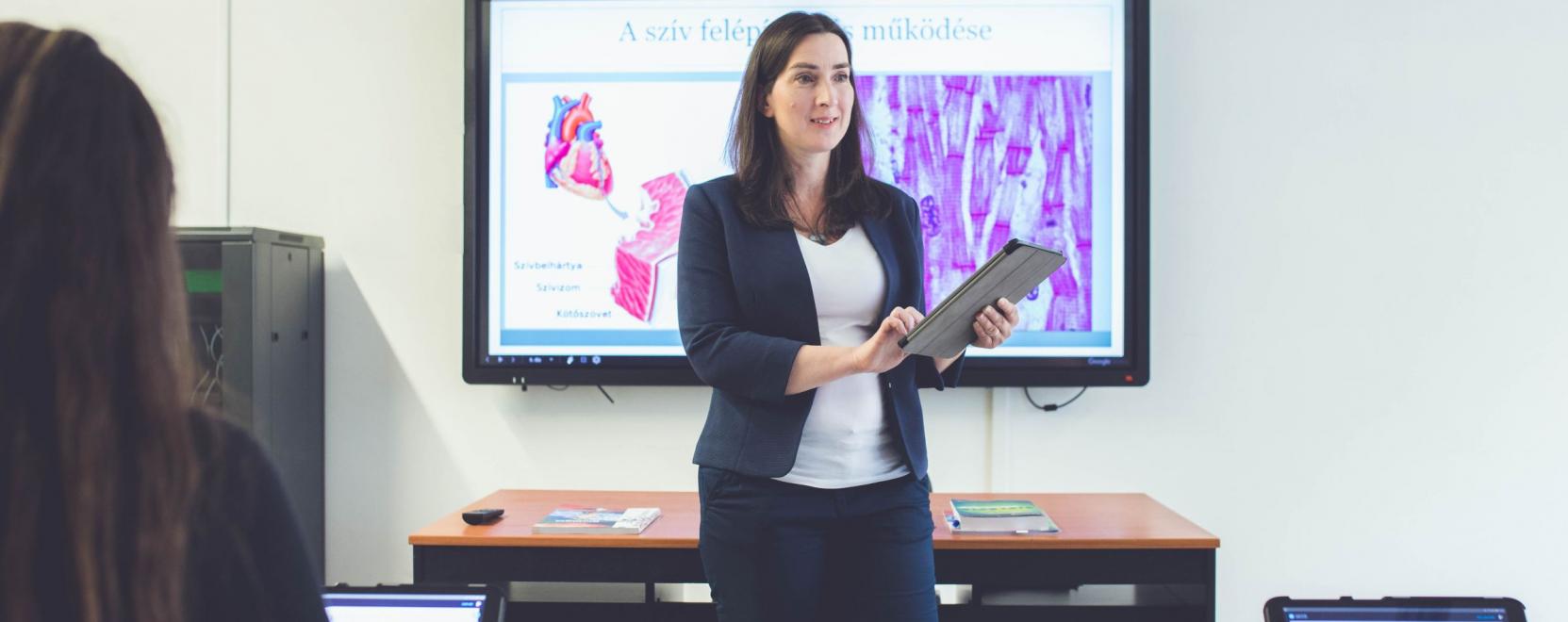 Digit&aacute;lis Tanterem: &iacute;gy seg&iacute;ti a Vodafone az oktat&aacute;st