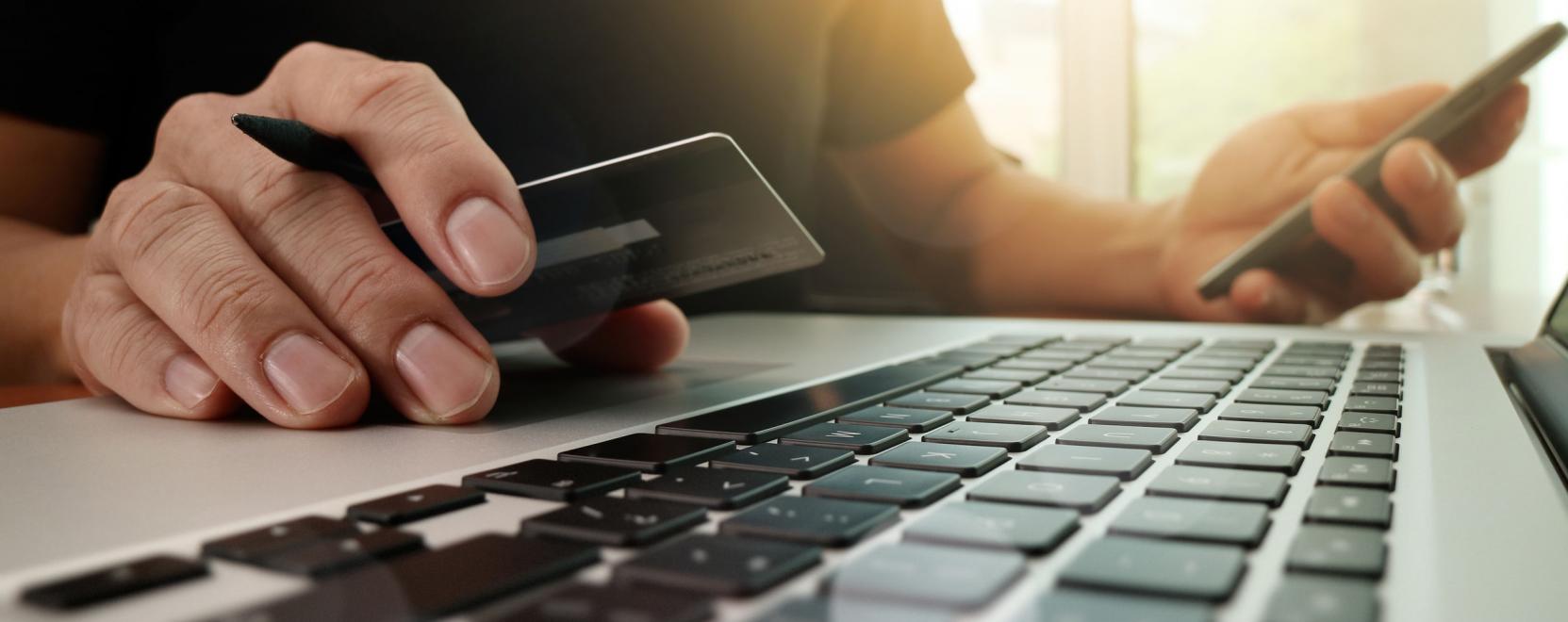 K&eacute;t kattint&aacute;s k&ouml;z&ouml;tt r&aacute;kaptunk az online v&aacute;s&aacute;rl&aacute;sra
