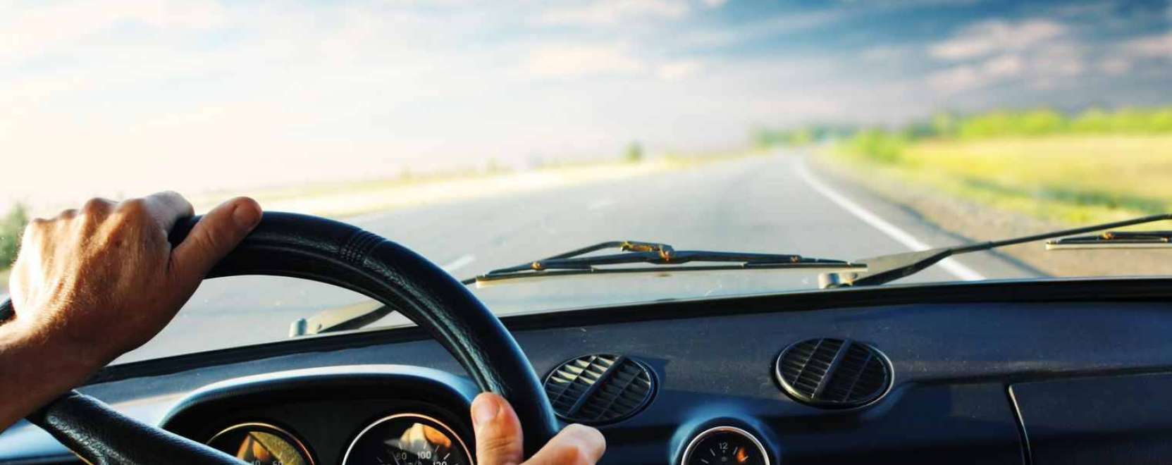 Aut&oacute;vezet&eacute;s okosan &ndash; K&uuml;l&ouml;nleges verseny indult a magyar utakon 