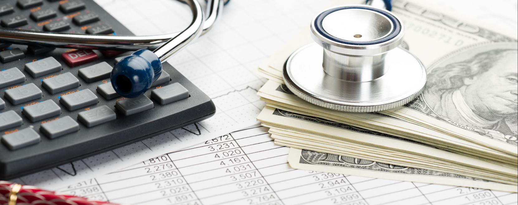 &Iacute;gy sp&oacute;rolhat doll&aacute;rmilli&aacute;rdokat a gy&oacute;gyszeripar