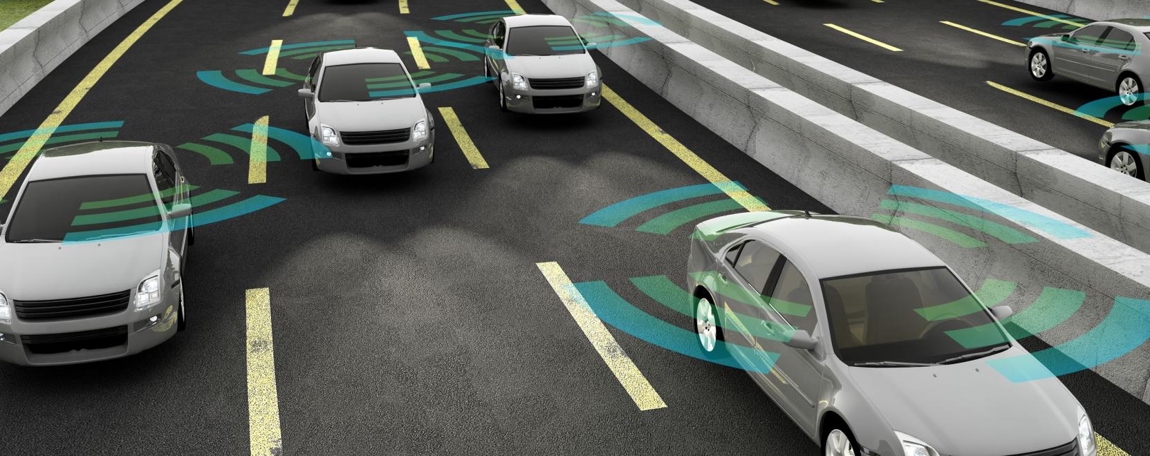 &Uacute;jabb kock&aacute;zatok az utakon: biztons&aacute;gi r&eacute;sek az okosaut&oacute;kn&aacute;l