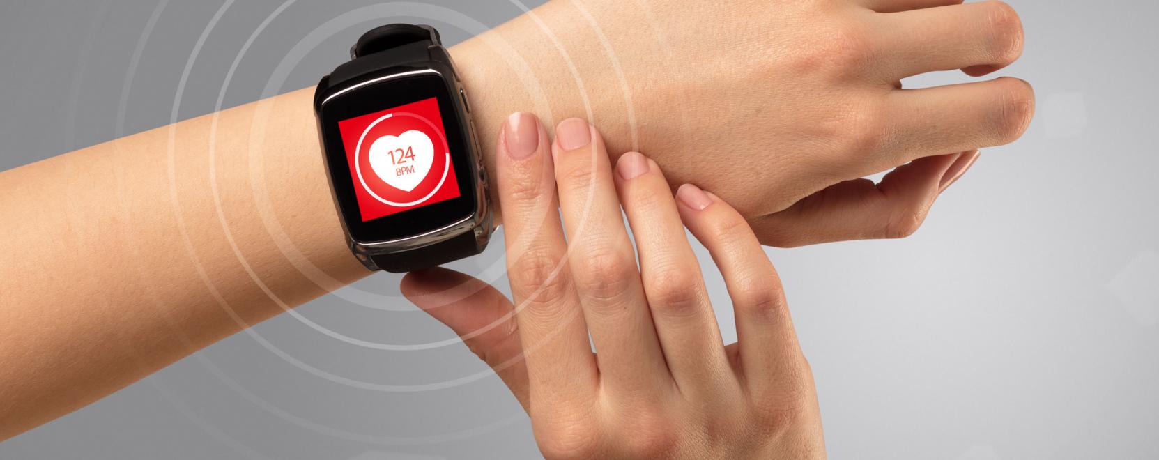 Stressz-szintet mér és EKG-t is készít a Fitbit Sense