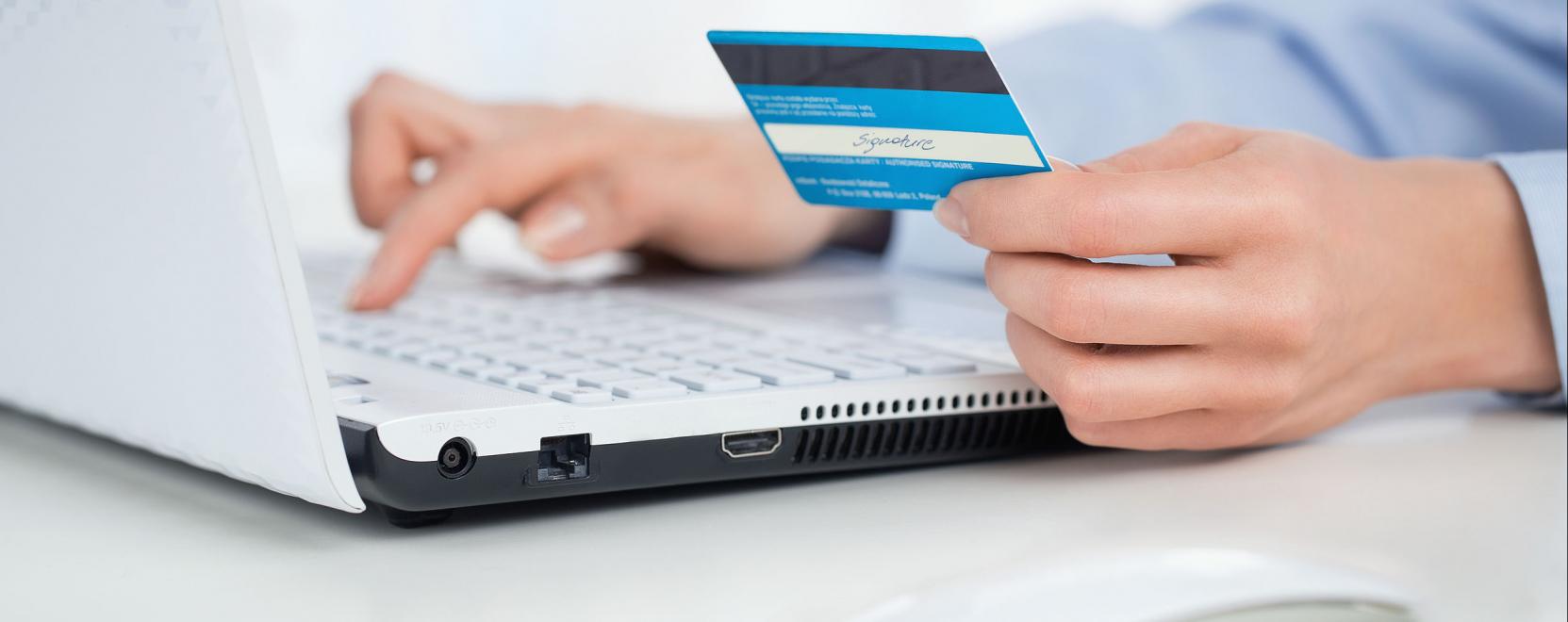 Banki tranzakci&oacute;k: g&eacute;pi tanul&aacute;ssal kevesebb a bossz&uacute;s&aacute;g