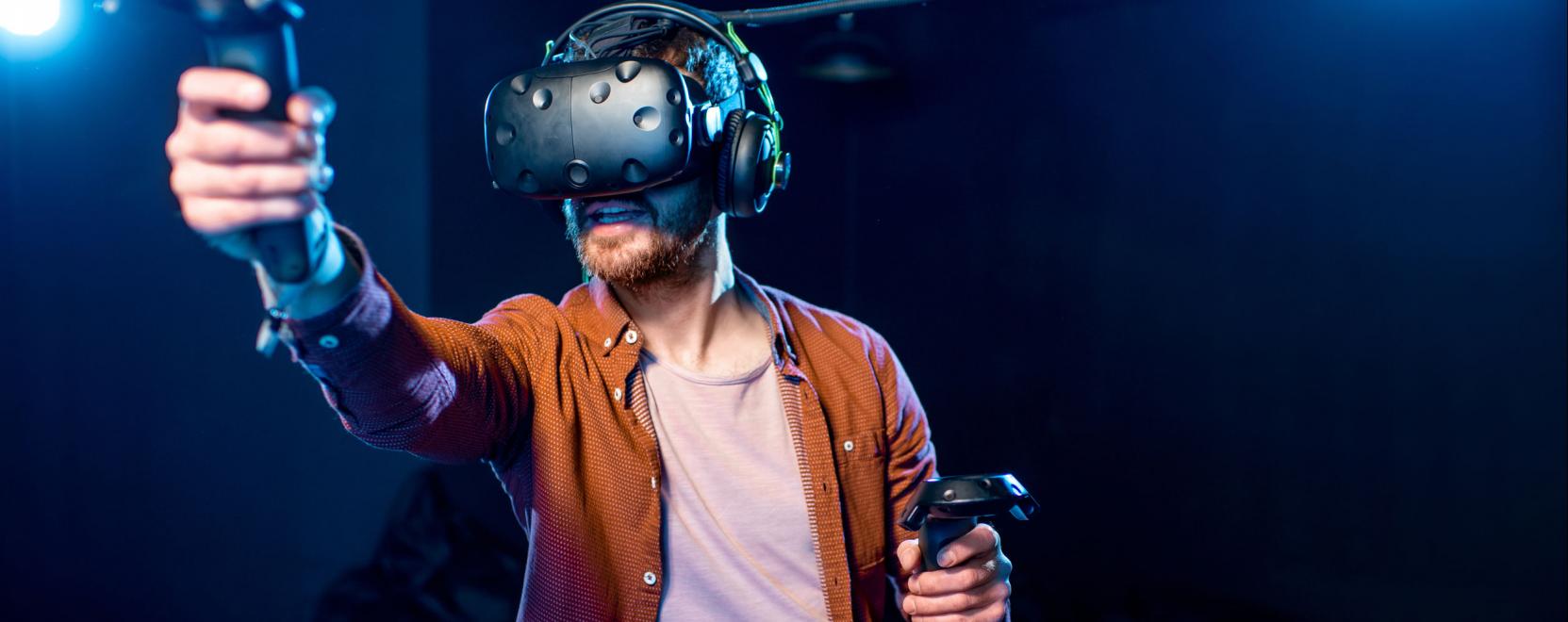 VR-rajong&oacute;knak: &eacute;rkezik az Oculus Quest 2