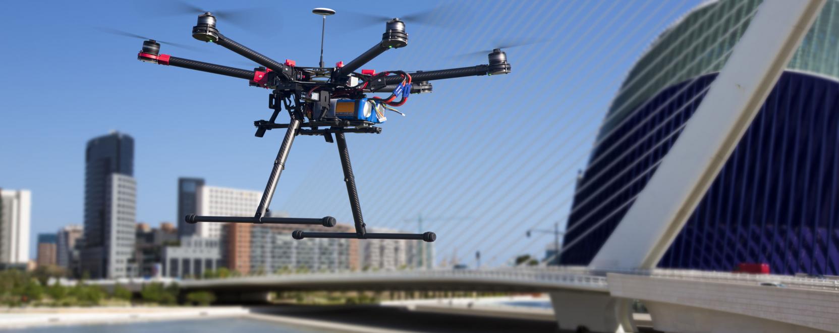 &Uacute;jabb dr&oacute;nok a hat&eacute;konyabb katasztr&oacute;fav&eacute;delem&eacute;rt