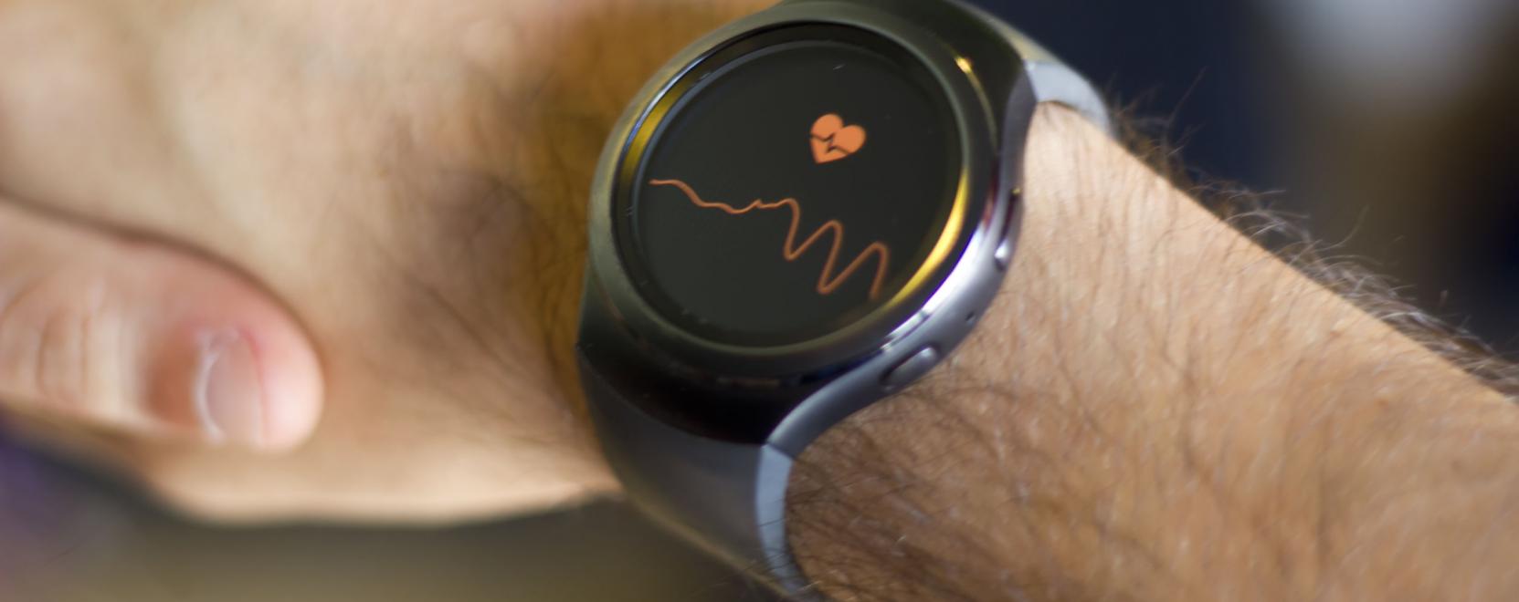 Megfizethetőbb okos&oacute;r&aacute;kkal t&aacute;mad a Fossil