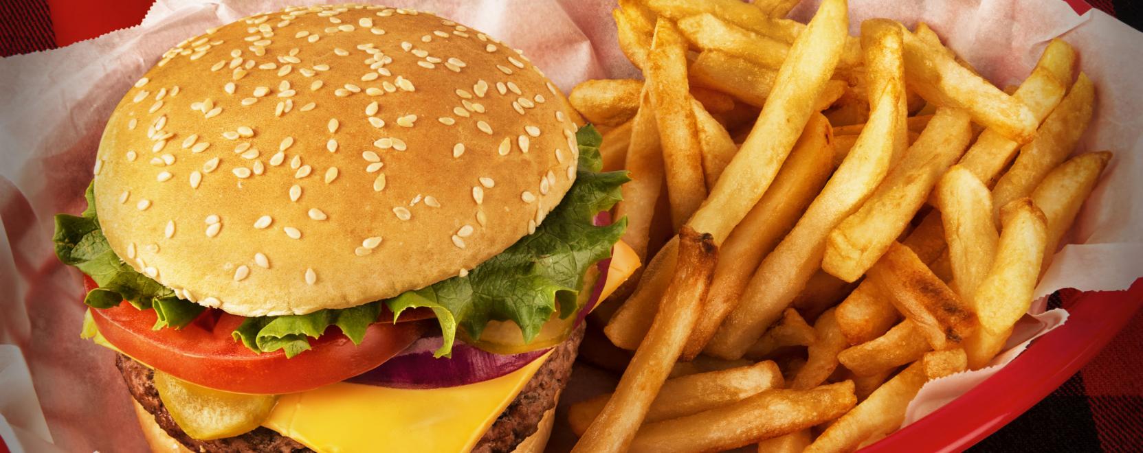 S&iacute;nre tett robots&eacute;f s&uuml;r&ouml;g-forog a gyors&eacute;tteremben