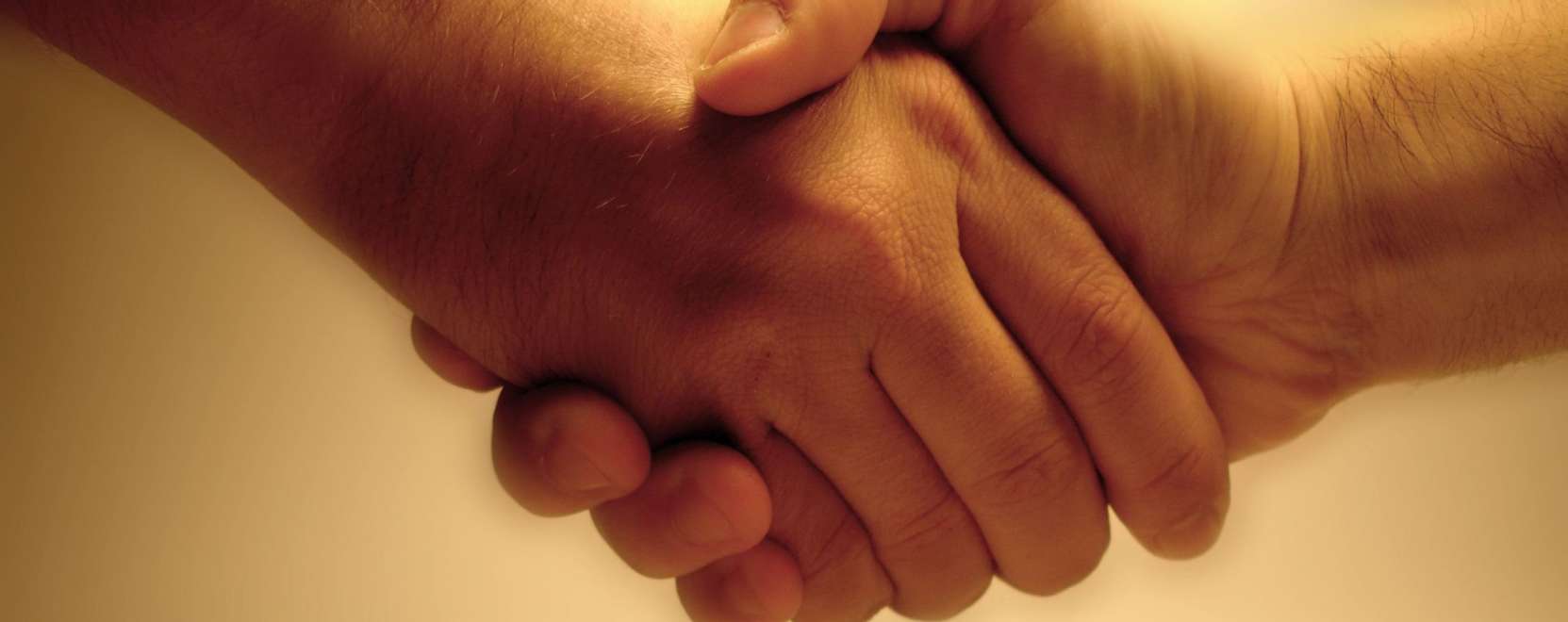 Chipet a bőr&uuml;nk al&aacute;? Ez&eacute;rt meg&eacute;ri