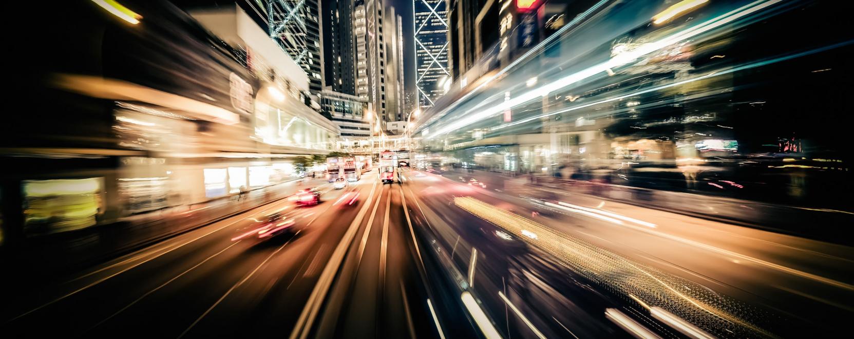 Sokat sp&oacute;rolhatnak az intelligens v&aacute;rosok a k&ouml;zvil&aacute;g&iacute;t&aacute;son