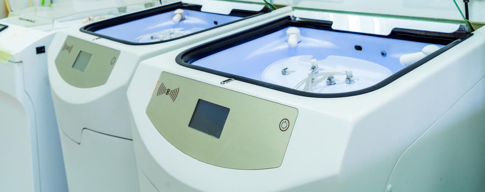 &Uacute;jabb fertőtlen&iacute;tő robotot mutatott be a Xenex