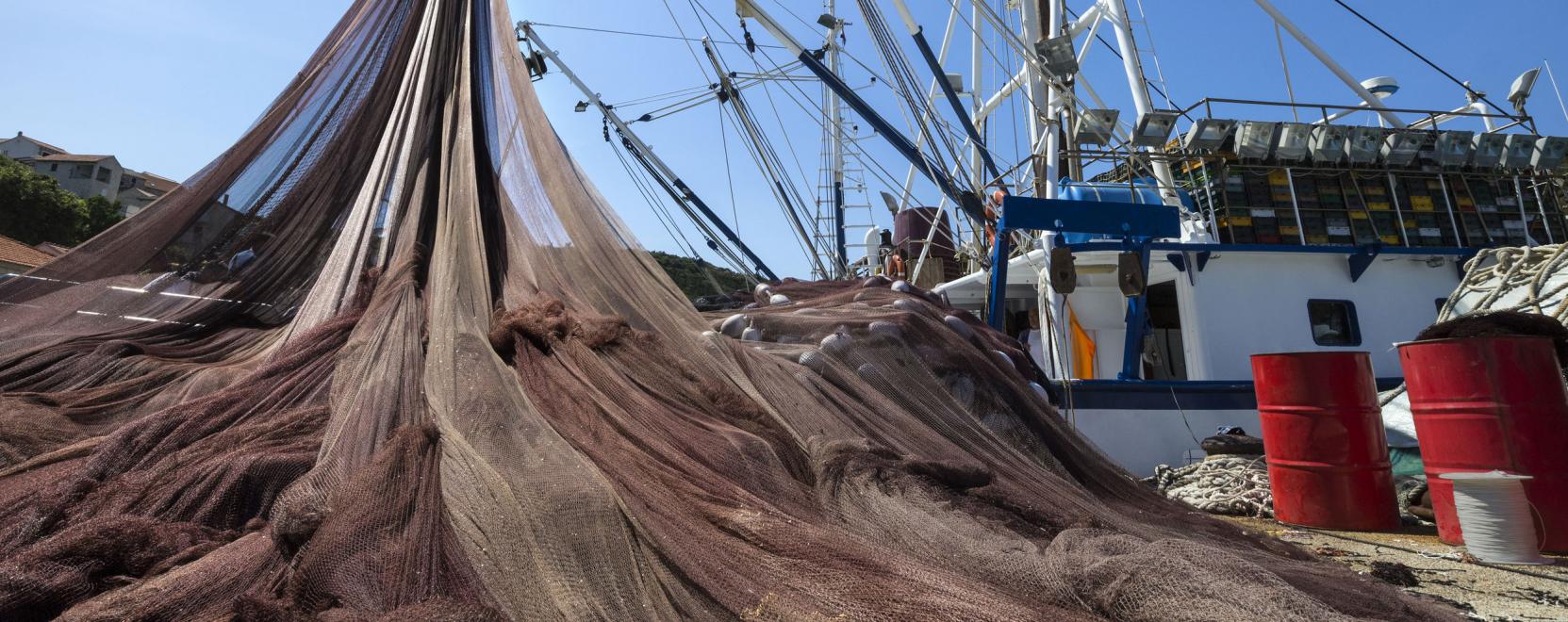 Hogyan akad&aacute;lyozhatj&aacute;k meg a t&uacute;lhal&aacute;sz&aacute;st az okosh&aacute;l&oacute;k?