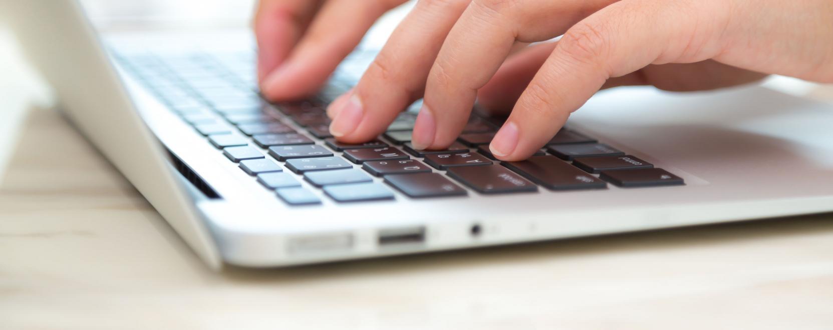 Sci-fibe illő kark&ouml;tőn dolgozik a Facebook