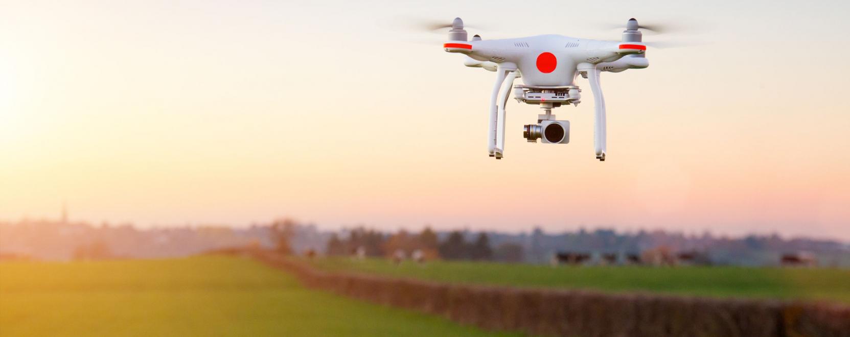 &Eacute;letmentő dr&oacute;nok fejleszt&eacute;s&eacute;n dolgozik a Vodafone