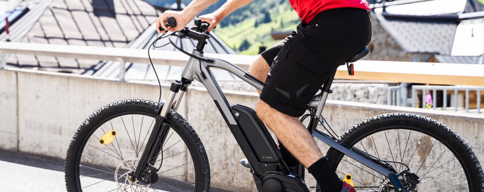 Okos e-bring&aacute;kkal bőv&iacute;t a Bird