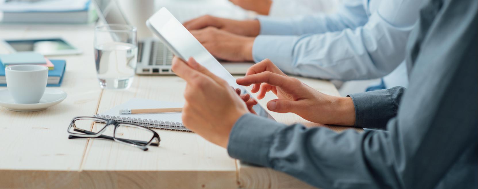 A j&aacute;rv&aacute;ny ut&aacute;n digit&aacute;lis visszal&eacute;p&eacute;s fenyegeti a c&eacute;geket?