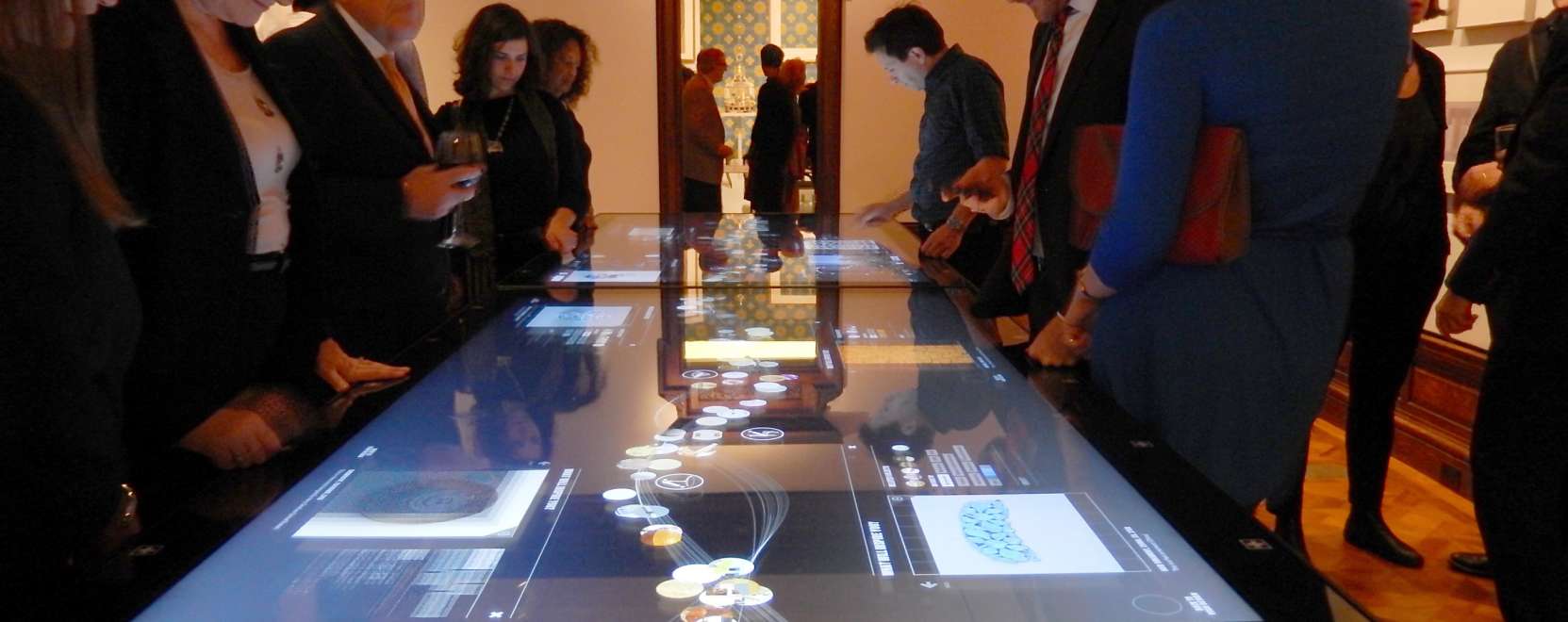 Tollasodjon meg okosan a m&uacute;zeumban