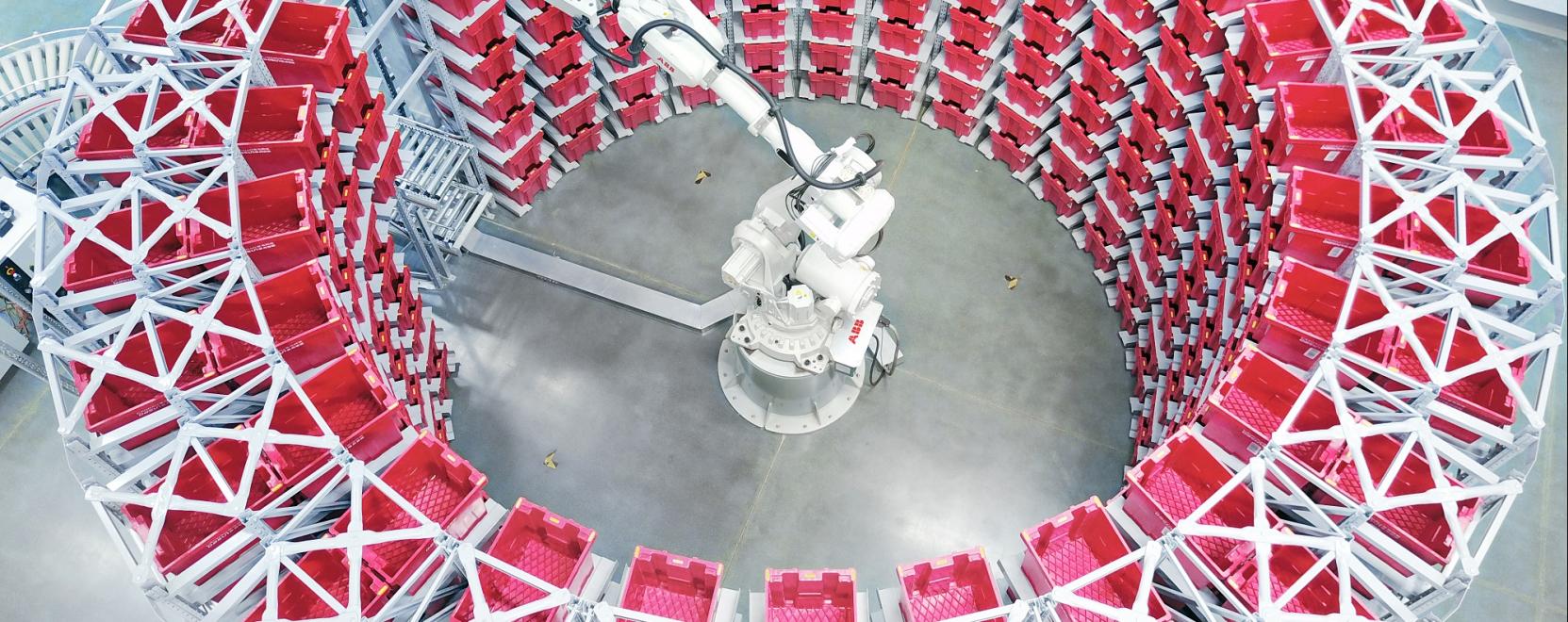 Felp&ouml;r&ouml;ghet a robotokkal v&eacute;gzett automatiz&aacute;l&aacute;s