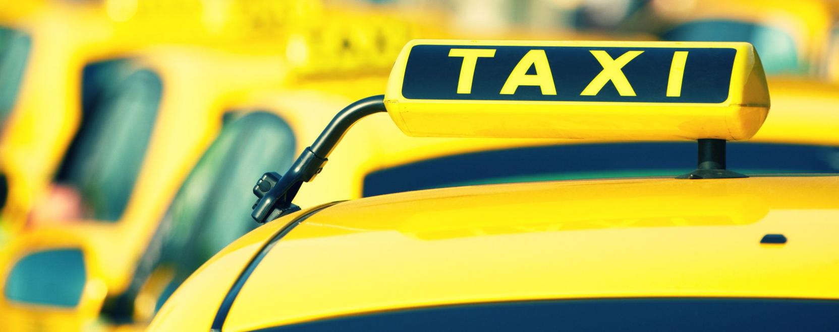 Robotdiszp&eacute;cser veszi fel a budapesti taxirendel&eacute;st