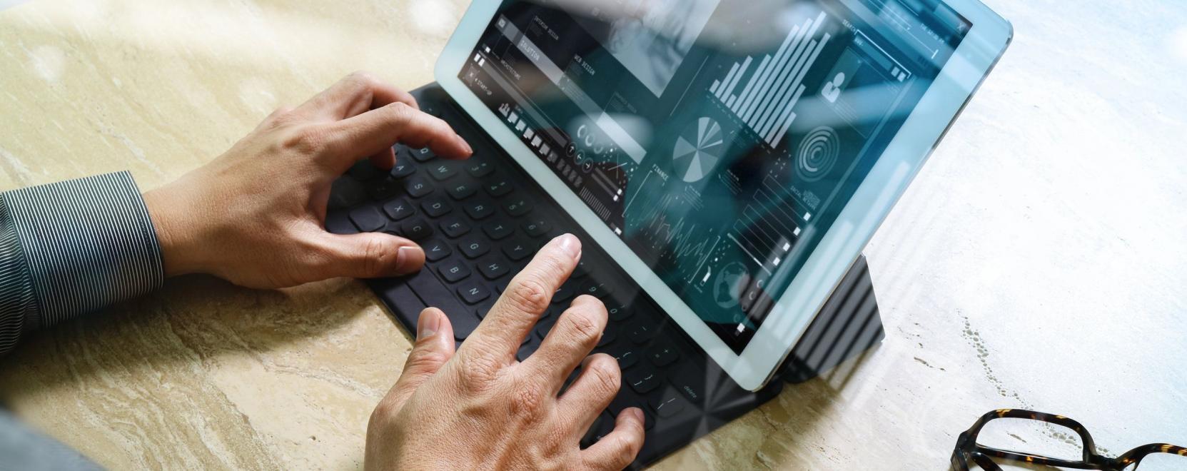 A versenyk&eacute;pess&eacute;g m&uacute;lhat az okos adatgazd&aacute;lkod&aacute;son