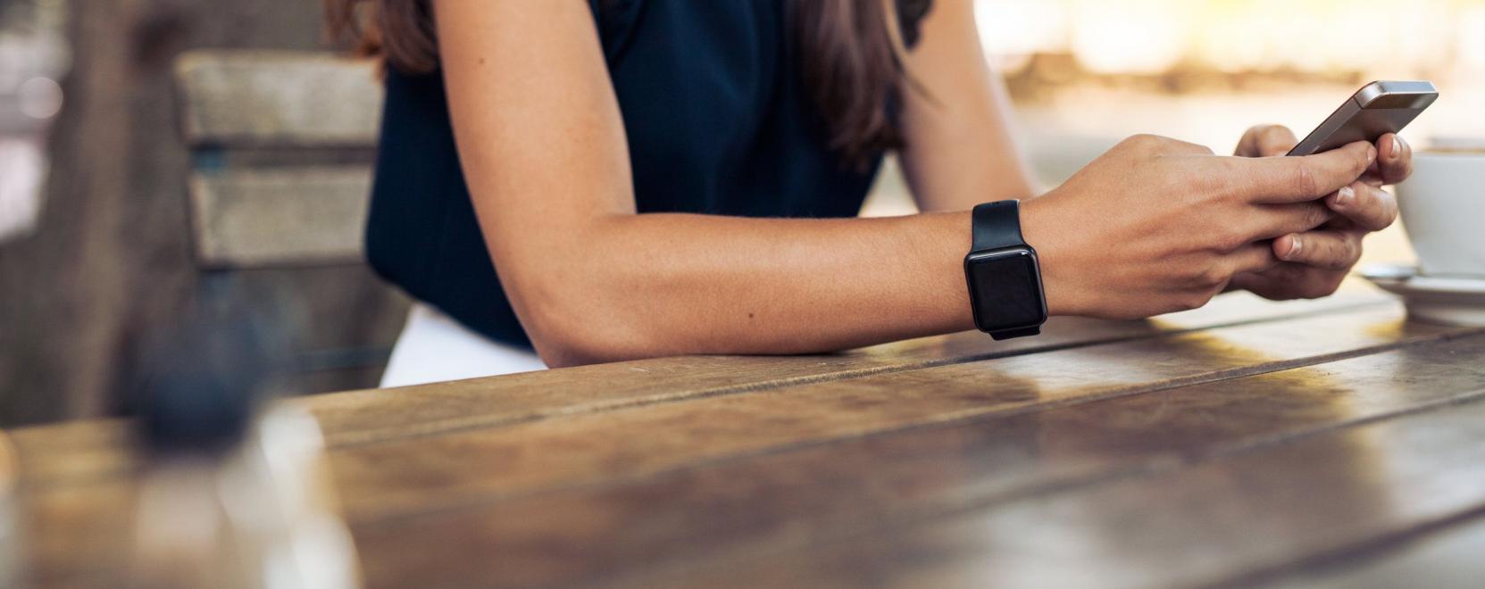 A vil&aacute;gon elsők&eacute;nt mutatt&aacute;k be az iSIM technol&oacute;gi&aacute;t