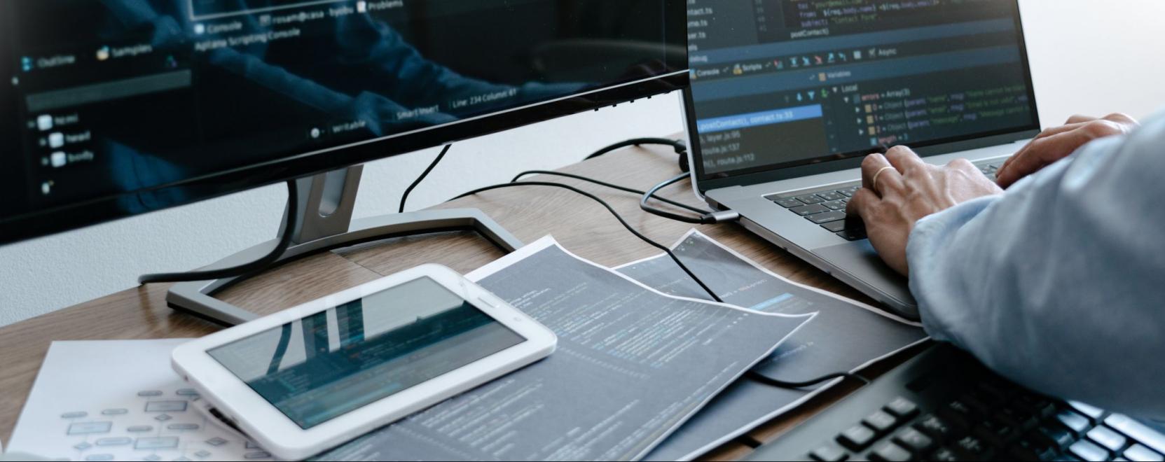 &Uacute;j technol&oacute;giai kih&iacute;v&aacute;sok a v&aacute;llalatok IT-&ouml;kosziszt&eacute;m&aacute;j&aacute;ban