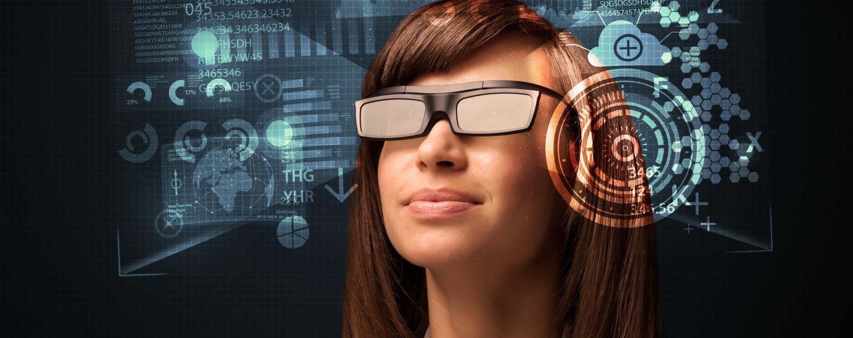 Egyre l&aacute;tv&aacute;nyosabb az okosszem&uuml;vegek fejlőd&eacute;se