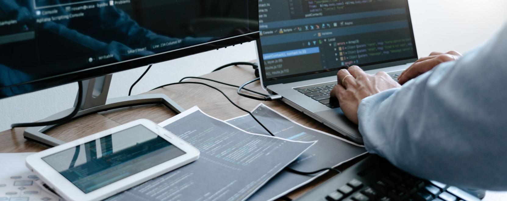 Kidurranhat az IT-lufi? Az amerikai techc&eacute;gek m&aacute;r le&eacute;p&iacute;tenek