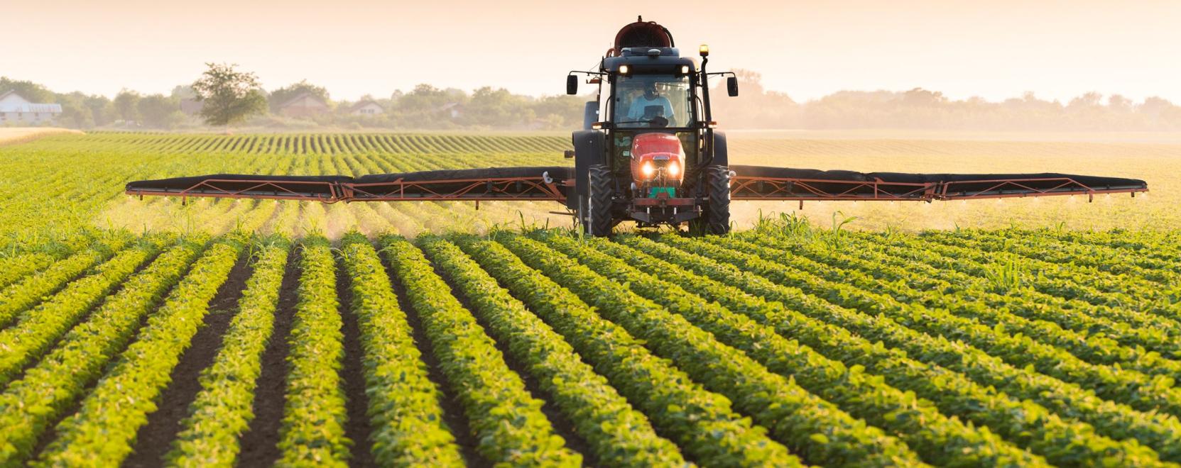 Energia- &eacute;s kl&iacute;mav&aacute;ls&aacute;g: digit&aacute;lis mentő&ouml;v a mezőgazdas&aacute;gban