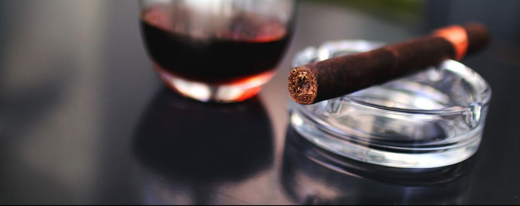 Hogyan p&aacute;ros&iacute;tsa a szivarokat &eacute;s a borokat?