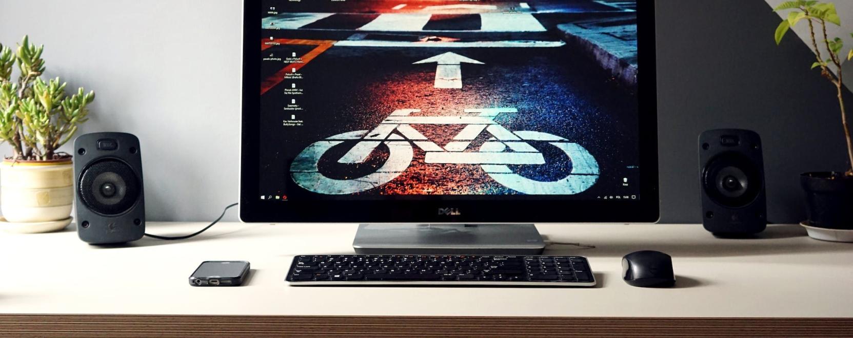 Ez&eacute;rt j&oacute; befektet&eacute;s egy haszn&aacute;lt monitor